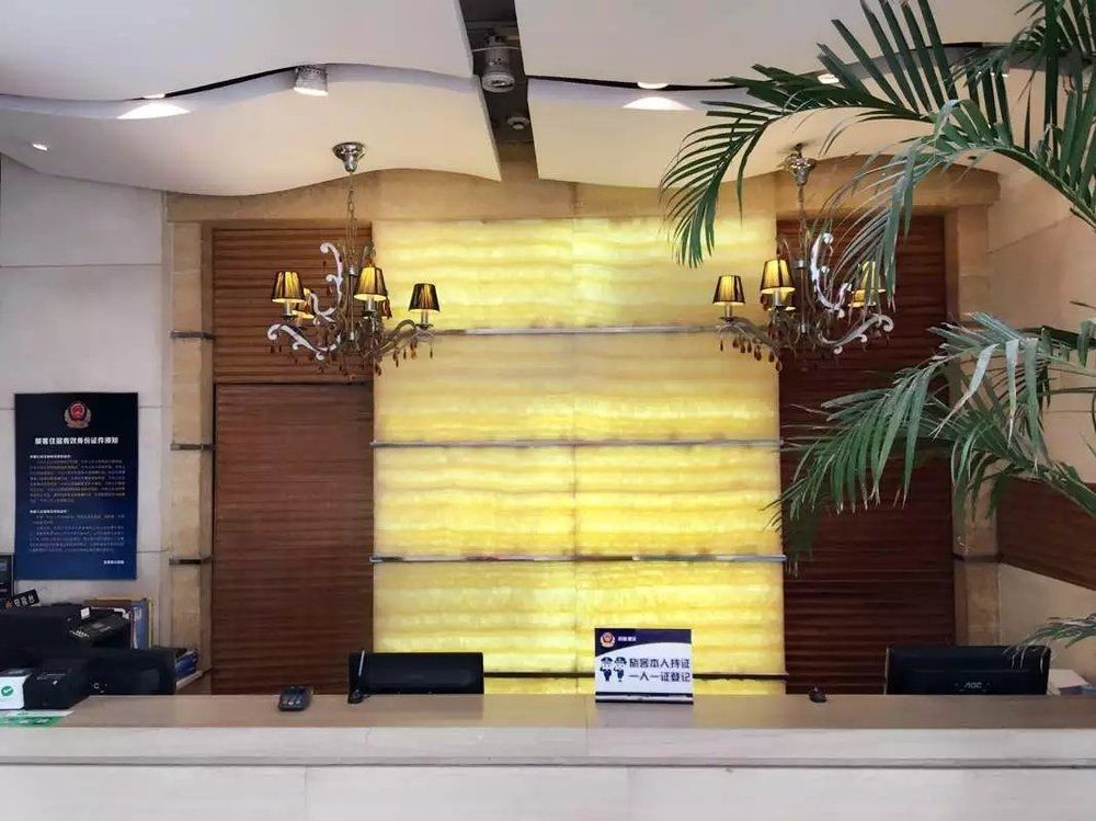 Aparthotel Sentury 3*